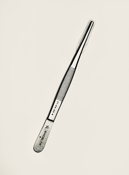 Forceps- Excelta Style-21 8 Inch Blunt-Nosed Serrated.